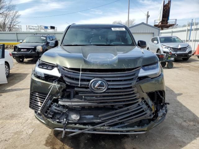 2022 Lexus LX 600 Base