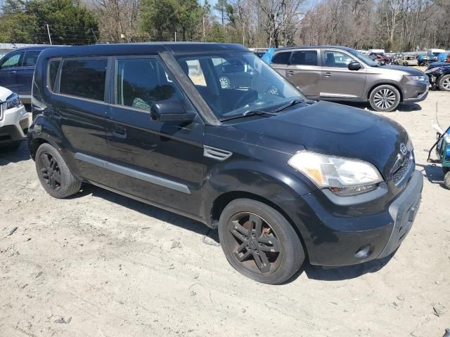 2010 KIA Soul +