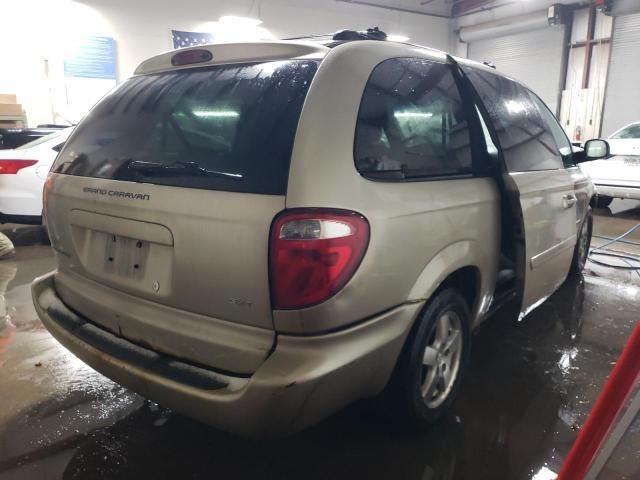 2005 Dodge Grand Caravan SXT