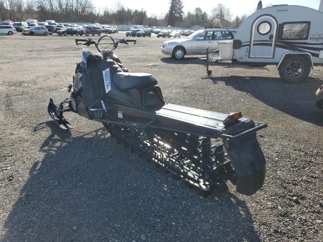 2019 Polaris Snowmobile