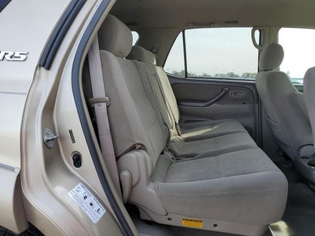 2005 Toyota Sequoia SR5