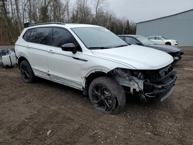 2024 Volkswagen Tiguan SE R-LINE Black