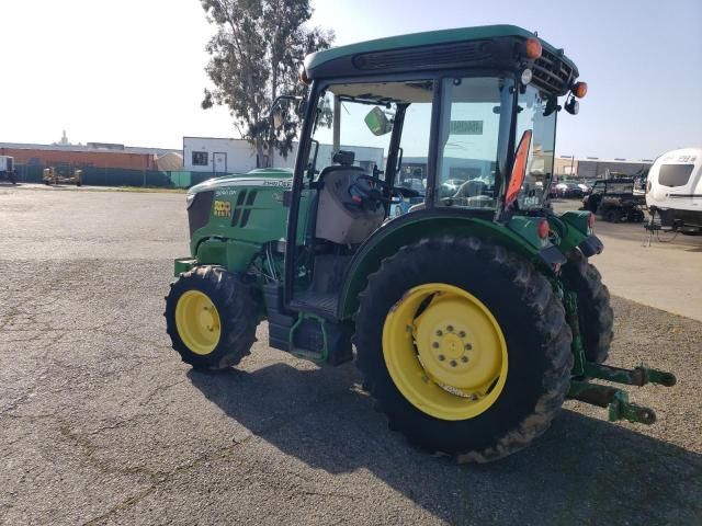 2017 John Deere 5090GN