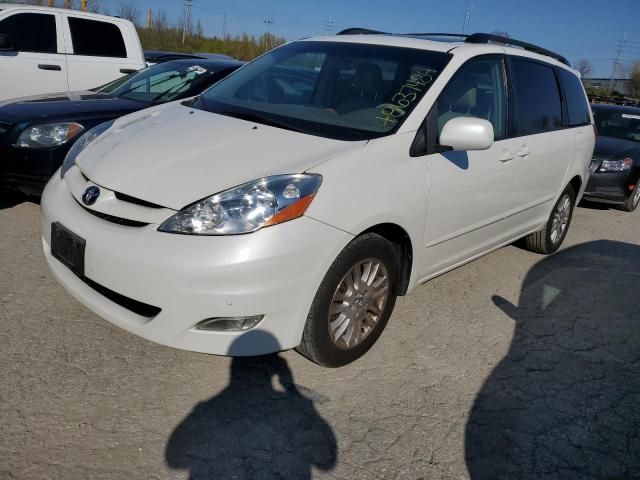 2009 Toyota Sienna XLE