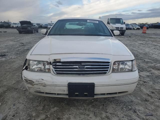 1998 Ford Crown Victoria LX