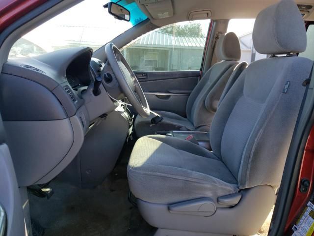 2010 Toyota Sienna CE