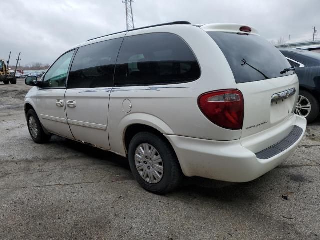 2006 Chrysler Town & Country LX