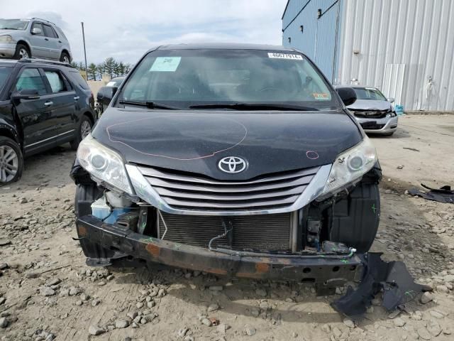 2016 Toyota Sienna XLE