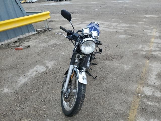 2018 Yamaha SR400