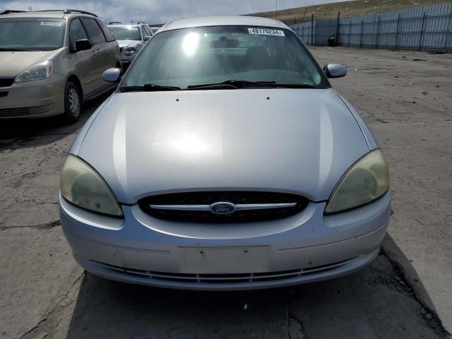 2002 Ford Taurus SE