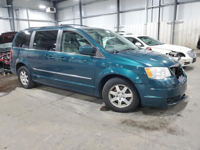 2009 Chrysler Town & Country Touring