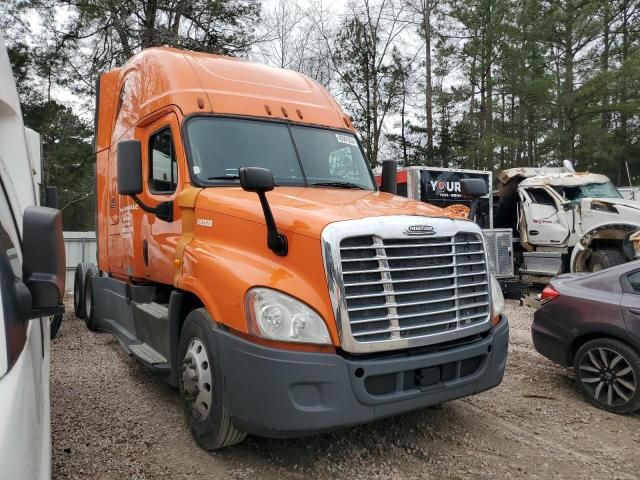 2014 Freightliner Cascadia 125