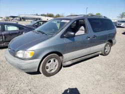 Toyota Sienna LE salvage cars for sale: 2000 Toyota Sienna LE