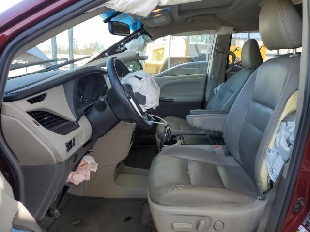 2015 Toyota Sienna XLE