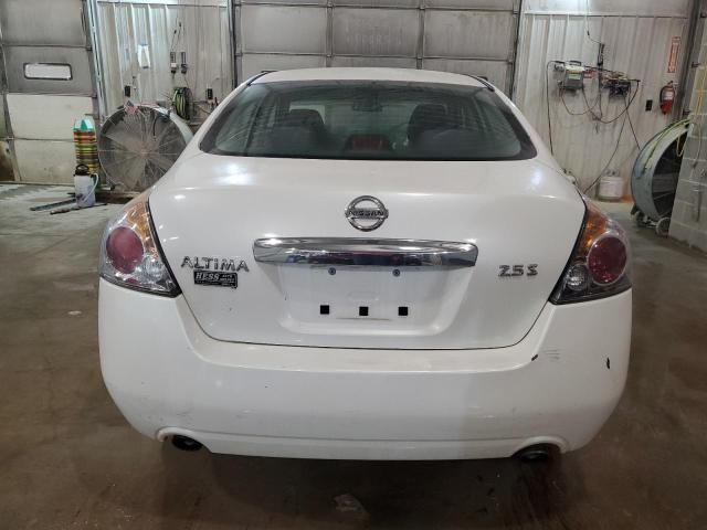 2010 Nissan Altima Base