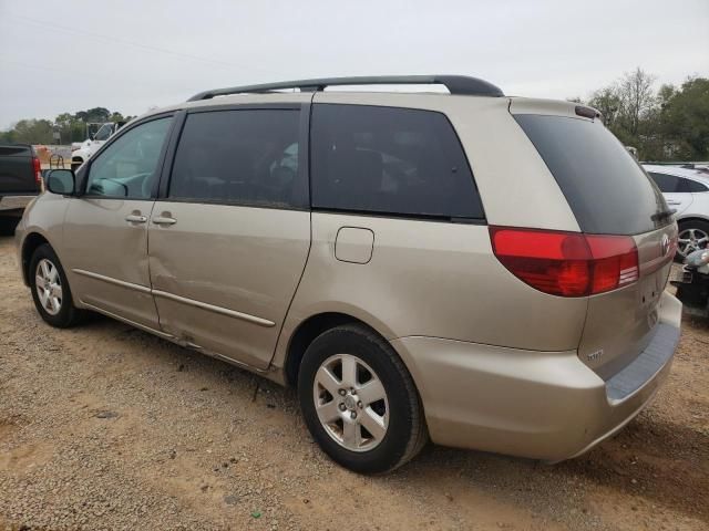 2004 Toyota Sienna CE