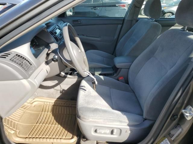 2004 Toyota Camry LE