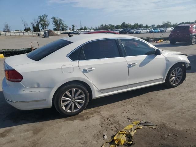 2012 Volkswagen Passat SEL