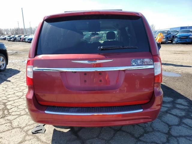 2014 Chrysler Town & Country Touring