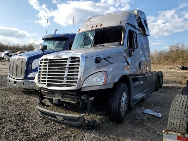 2016 Freightliner Cascadia 125