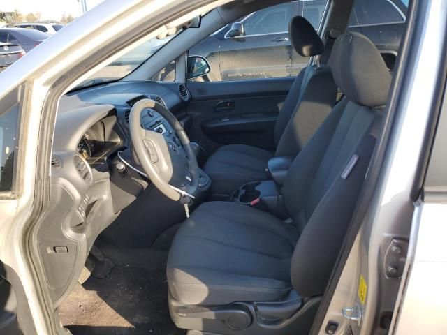 2009 KIA Rondo Base