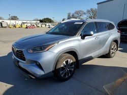 Salvage cars for sale from Copart Sacramento, CA: 2021 Toyota Highlander XLE