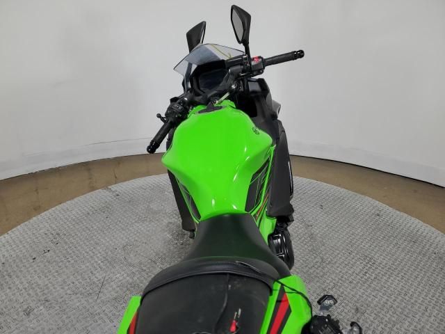 2023 Kawasaki EX650 P