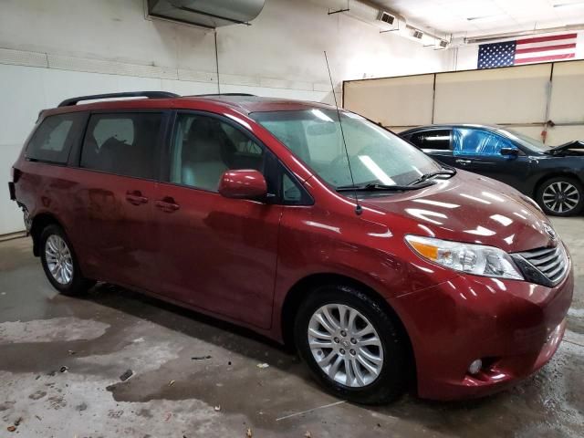 2014 Toyota Sienna XLE