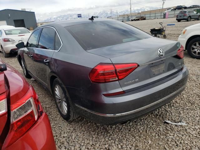 2016 Volkswagen Passat SE