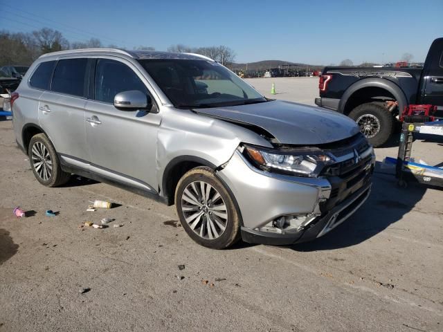 2020 Mitsubishi Outlander SE