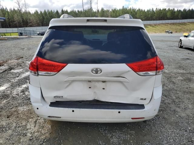 2013 Toyota Sienna XLE