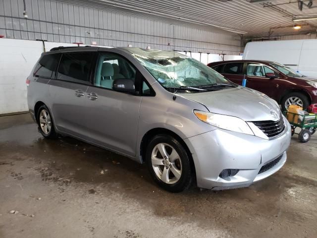 2011 Toyota Sienna LE