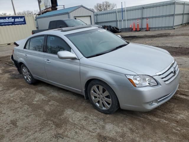 2005 Toyota Avalon XL