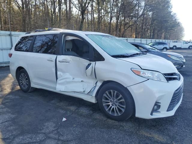 2018 Toyota Sienna XLE