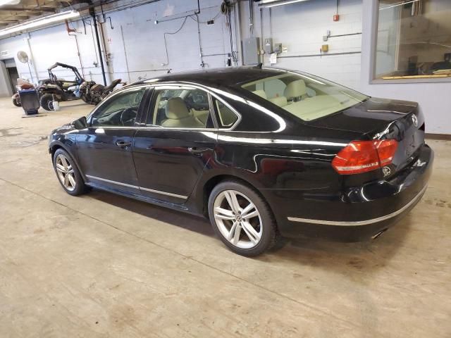 2012 Volkswagen Passat SEL