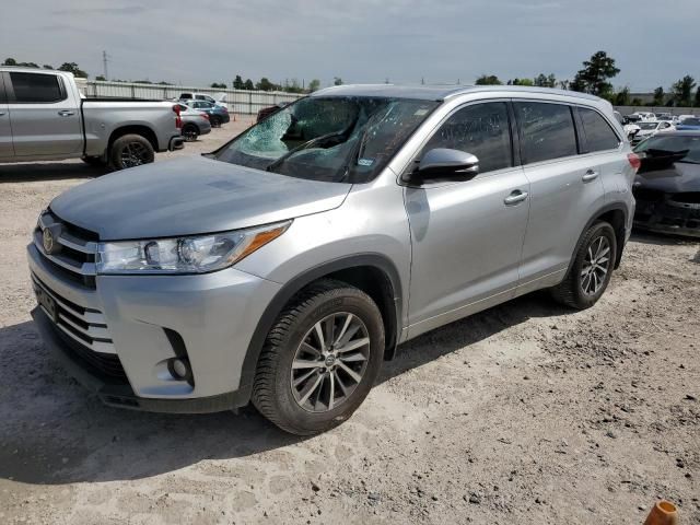 2018 Toyota Highlander SE