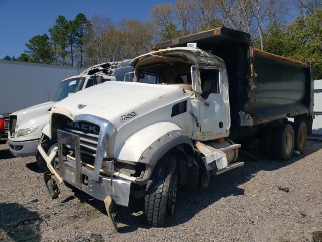 2008 Mack 700 GU700