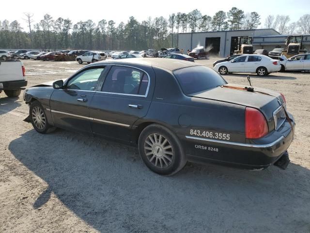 2003 Lincoln Town Car Signature