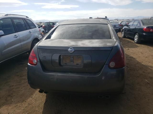 2004 Nissan Maxima SE