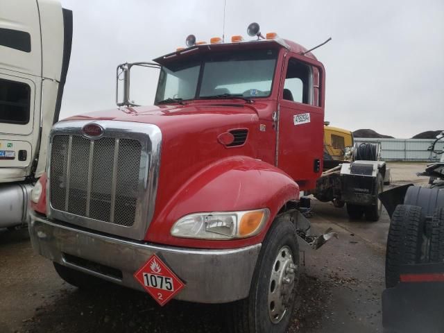 2010 Peterbilt 335