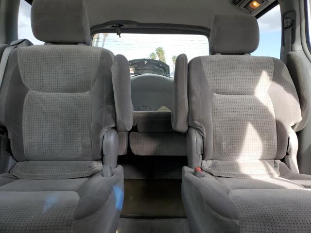 2006 Toyota Sienna CE