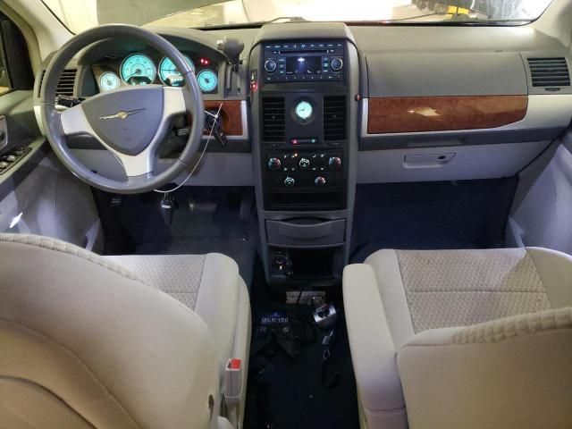 2008 Chrysler Town & Country Touring