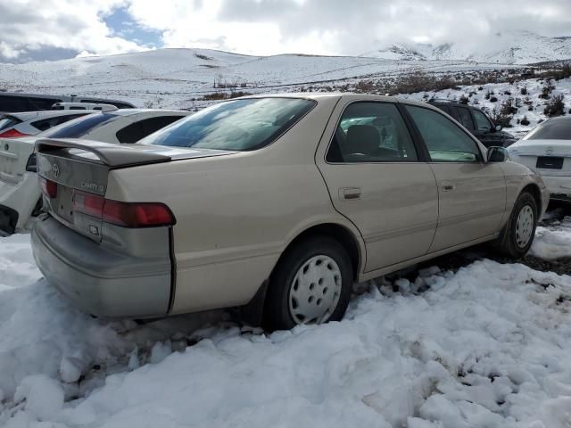 1999 Toyota Camry LE