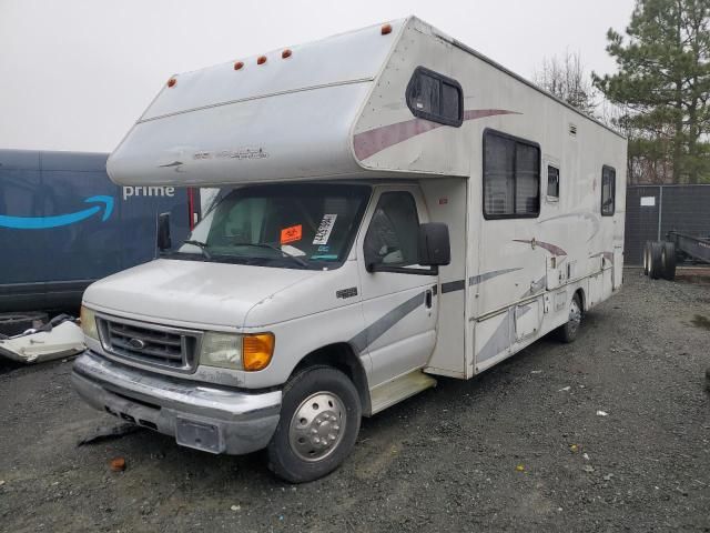 2005 Ford Econoline E450 Super Duty Cutaway Van