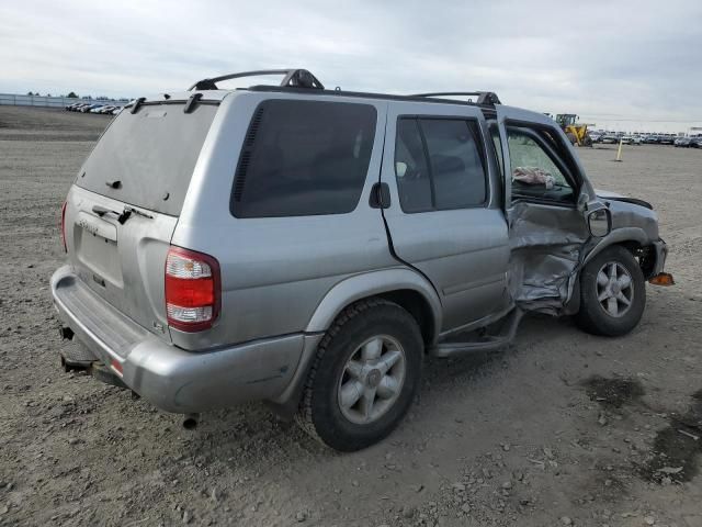 2000 Nissan Pathfinder LE