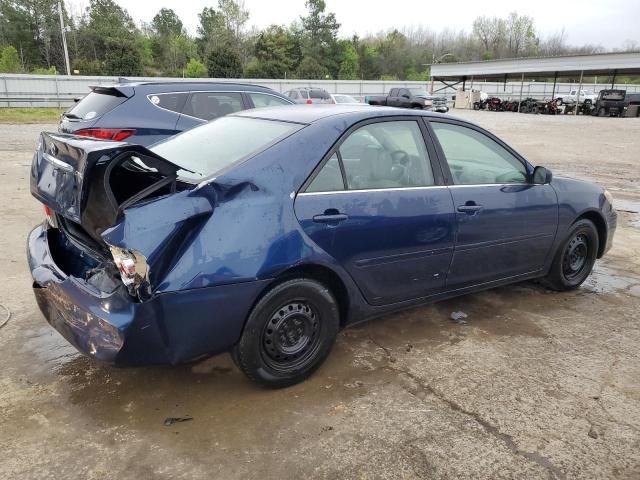 2005 Toyota Camry LE