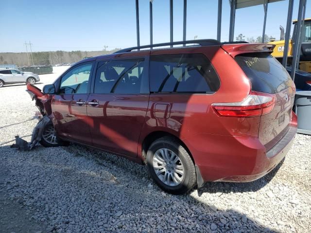 2015 Toyota Sienna XLE