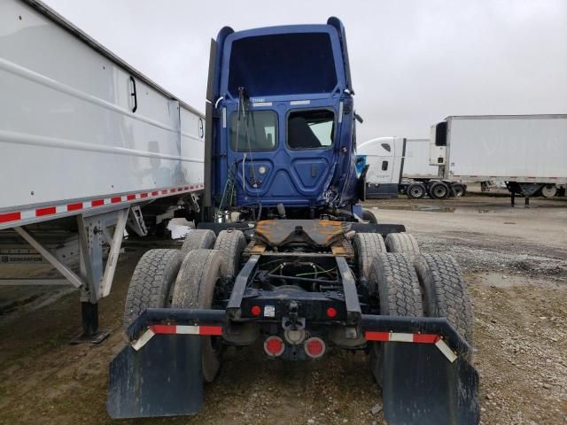 2021 Freightliner Cascadia 126