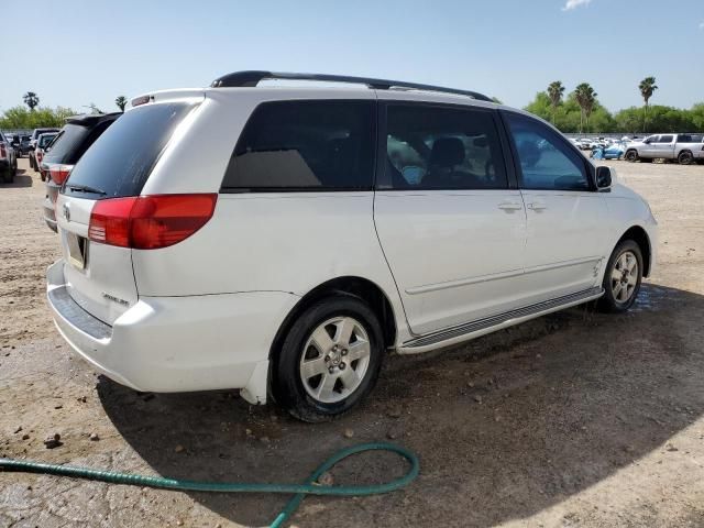 2004 Toyota Sienna XLE