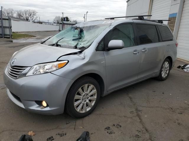 2016 Toyota Sienna XLE